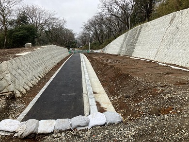 箱根町長より「優良工事表彰」を受賞しました。